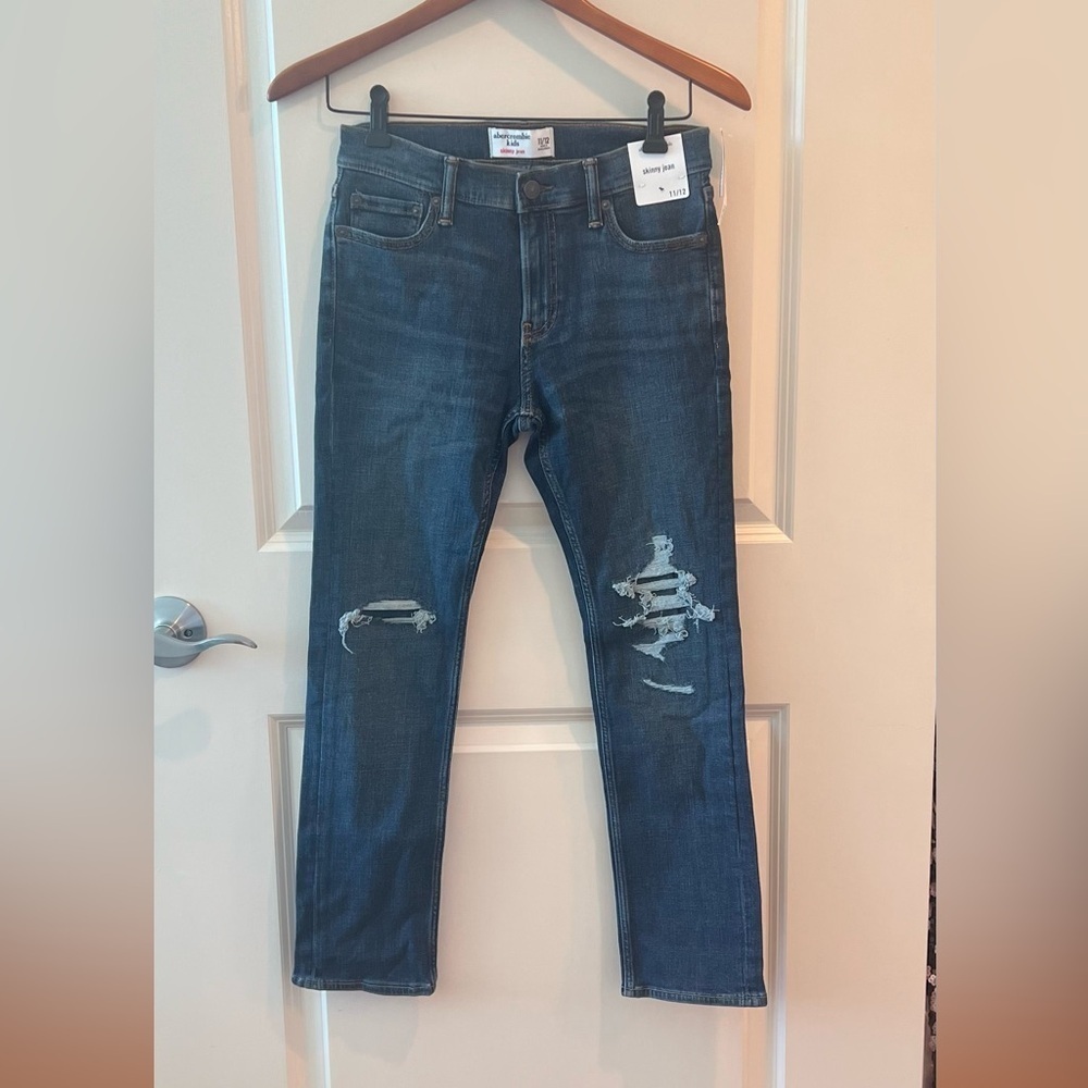 Abercrombie Distressed Kids 11-12 Skinny Boys Blue Jeans NWT